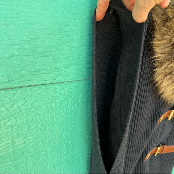 MICHAEL KORS ANGORA BLEND FUR COLLAR BUCKLE SWEATER NAVY BLUE SIZE MEDIUM - Picture 11 of 14